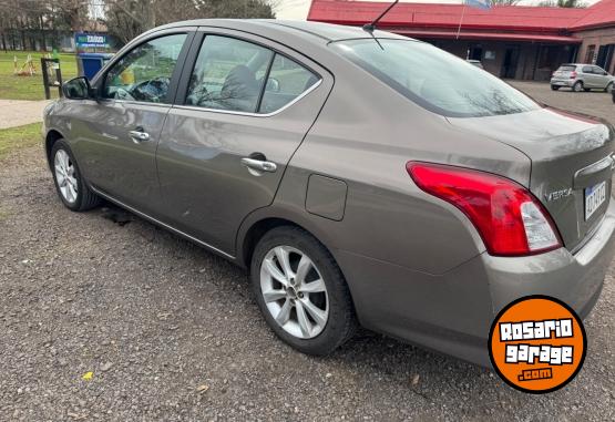 Autos - Nissan Versa 2019 Nafta 150000Km - En Venta