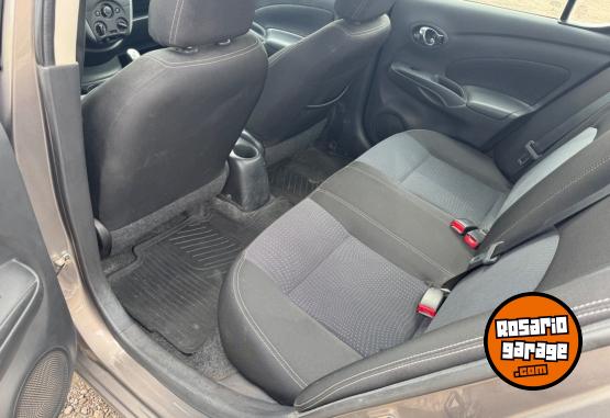 Autos - Nissan Versa 2019 Nafta 150000Km - En Venta
