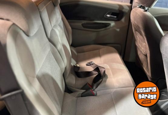 Autos - Chevrolet spin 6v aut 2013 Nafta 165000Km - En Venta