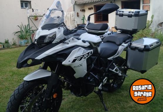 Motos - Benelli TRK 502 2023 Nafta 6000Km - En Venta