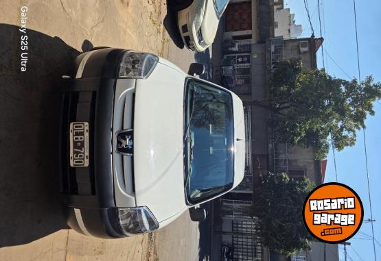 Utilitarios - Peugeot Partner 2014 Diesel 150000Km - En Venta