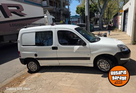 Utilitarios - Peugeot Partner 2014 Diesel 150000Km - En Venta