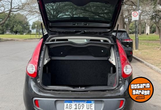 Autos - Fiat Palio Attractive 2017 Nafta 100000Km - En Venta
