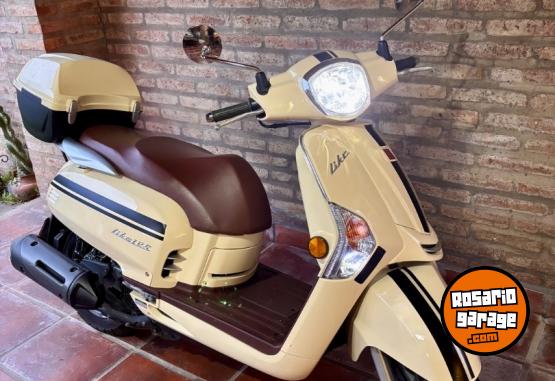 Motos - Kymco Like 2023 Nafta 8000Km - En Venta