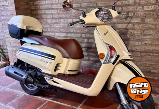 Motos - Kymco Like 2023 Nafta 8000Km - En Venta
