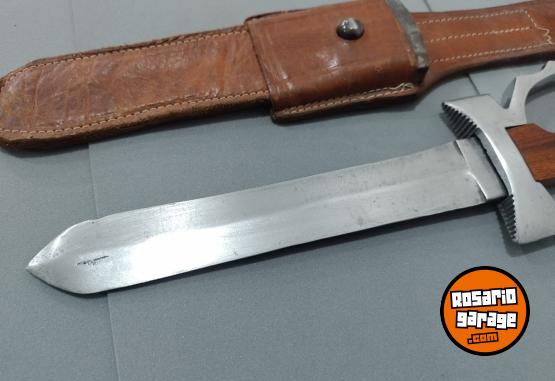Otros - Cuchillo Paracaidista FM - En Venta