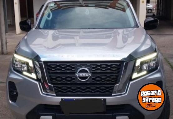 Camionetas - Nissan XE 4X4 2024 Diesel 25000Km - En Venta