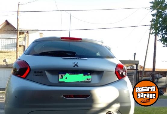 Autos - Peugeot 208 Feline 2019 GNC 96600Km - En Venta