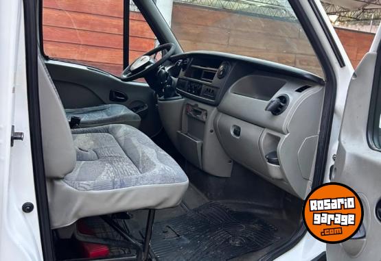Camionetas - Renault Master 2011 Diesel 550000Km - En Venta