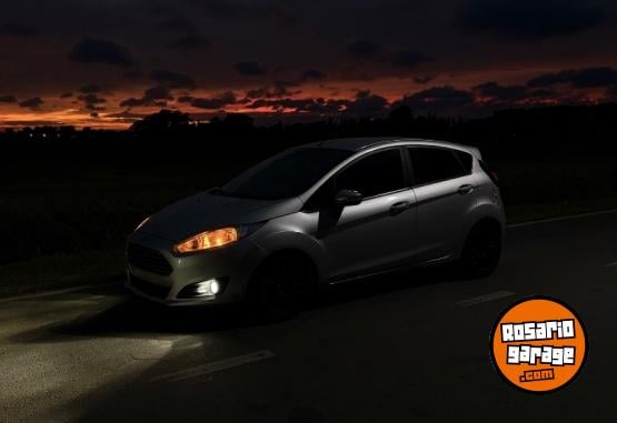 Autos - Ford Fiesta SE 2015 Nafta 96000Km - En Venta