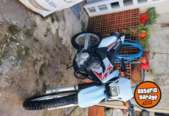 Motos - Honda 2019 honda tornado 250 2019 Nafta 5600Km - En Venta