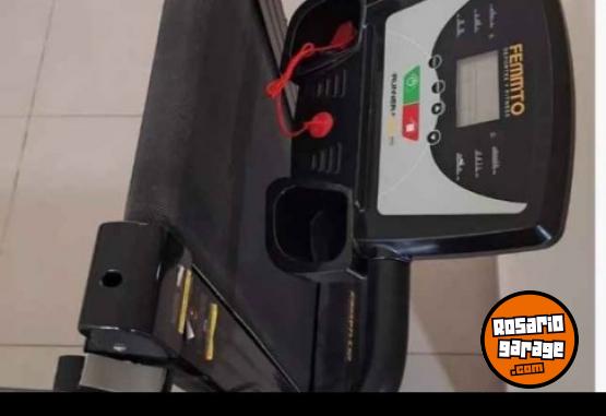 Deportes - Cinta caminadora Electrica FEMMTO RUNNER 10K - En Venta