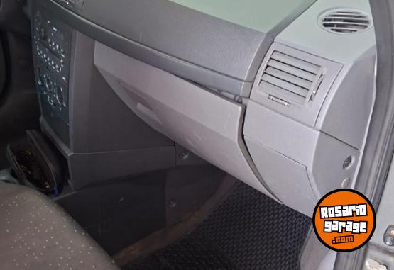 Autos - Chevrolet Meriva 2011 GNC 225000Km - En Venta