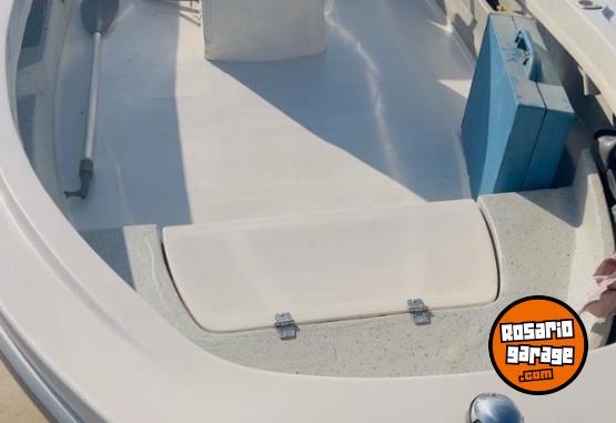 Embarcaciones - Vendo trucker tecno con motor Yamaha 40, ���NO PERMUTO!!! - En Venta