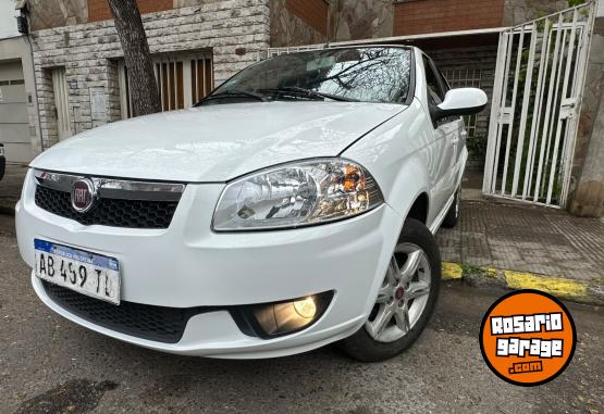 Autos - Fiat Siena EL 2017 GNC 131000Km - En Venta