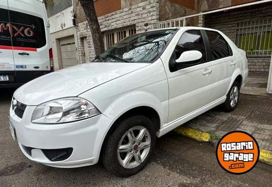 Autos - Fiat Siena EL 2017 GNC 131000Km - En Venta