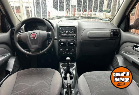 Autos - Fiat Siena EL 2017 GNC 131000Km - En Venta