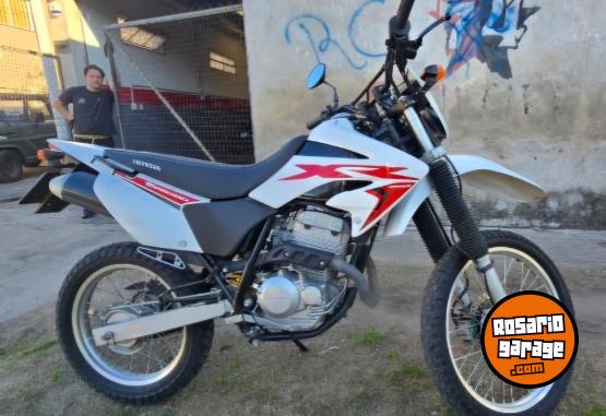 Motos - Honda Tornado 2023 Nafta 11200Km - En Venta