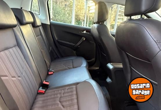 Autos - Peugeot 2008 FELINE 2016 Nafta 118000Km - En Venta