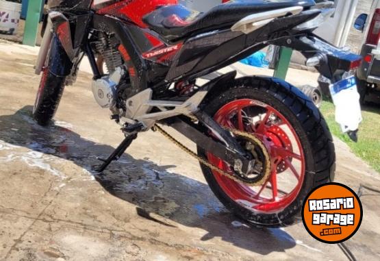Motos - Honda TWISTER 250 2021 Nafta 34500Km - En Venta