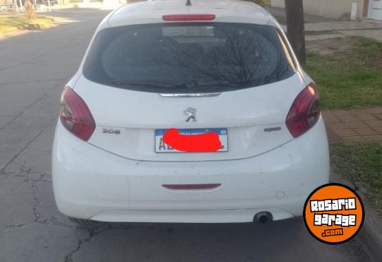 Autos - Peugeot 208 2020 Nafta 52000Km - En Venta