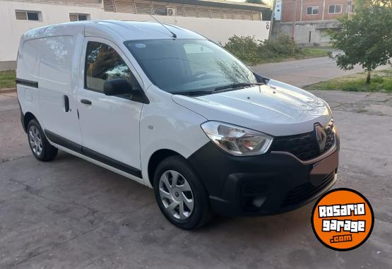 Utilitarios - Renault Kangoo 2023 GNC - En Venta