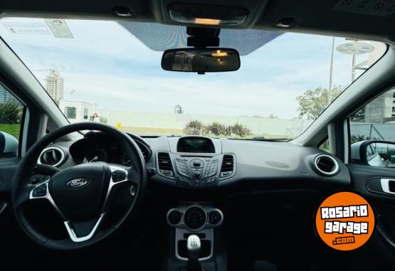 Autos - Ford Fiesta kinetic 1.6 Se 2017 Nafta 60000Km - En Venta