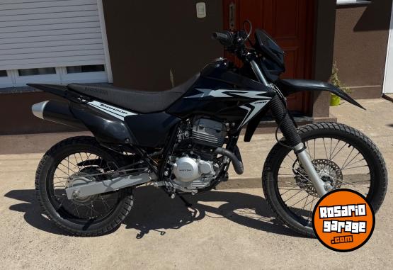 Motos - Honda Tornado 2020 Nafta 20000Km - En Venta