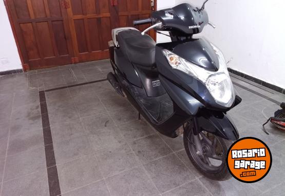 Motos - Honda Elite 2017 Nafta 42300Km - En Venta