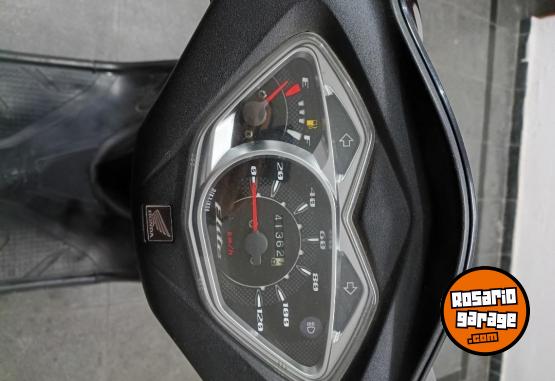 Motos - Honda Elite 2017 Nafta 42300Km - En Venta
