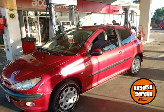 Autos - Peugeot 206 2004 Nafta 209000Km - En Venta