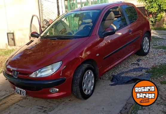 Autos - Peugeot 206 2004 Nafta 209000Km - En Venta