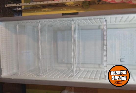 Herramientas - Heladera vertical Briket M4200 - En Venta
