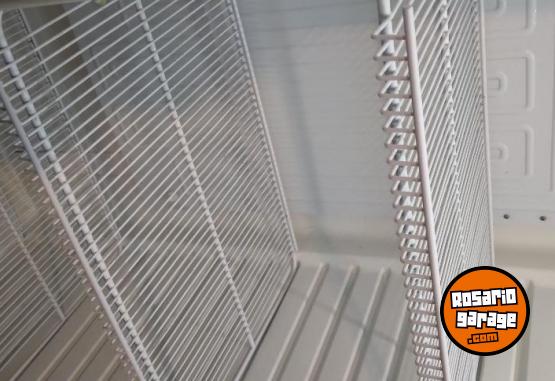 Herramientas - Heladera vertical Briket M4200 - En Venta