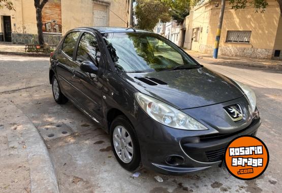 Autos - Peugeot 207 2009 Diesel 206000Km - En Venta