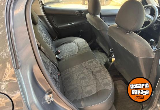 Autos - Peugeot 207 2009 Diesel 206000Km - En Venta
