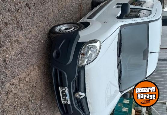 Utilitarios - Renault Kangoo  5 asientos 2014 Nafta 170000Km - En Venta