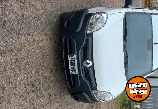 Utilitarios - Renault Kangoo  5 asientos 2014 Nafta 170000Km - En Venta