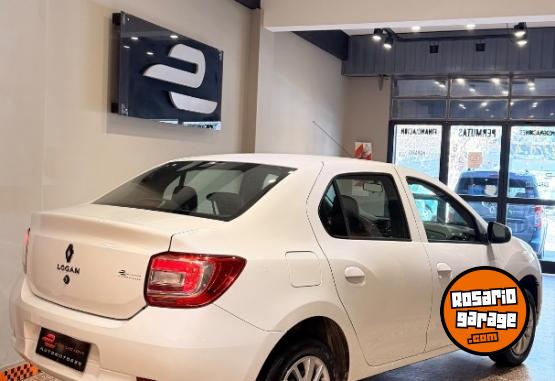 Autos - Renault LOGAN LIFE 2025 Nafta 47000Km - En Venta