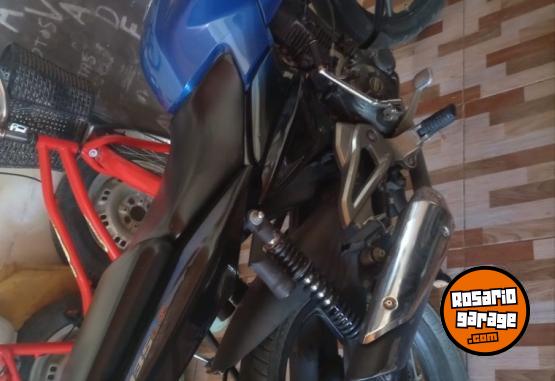 Motos - Bajaj Rouser 135 ls 2015 Nafta 55000Km - En Venta