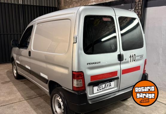 Utilitarios - Peugeot Partner 2018 Nafta 155078Km - En Venta