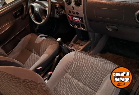 Utilitarios - Peugeot Partner 2018 Nafta 155078Km - En Venta