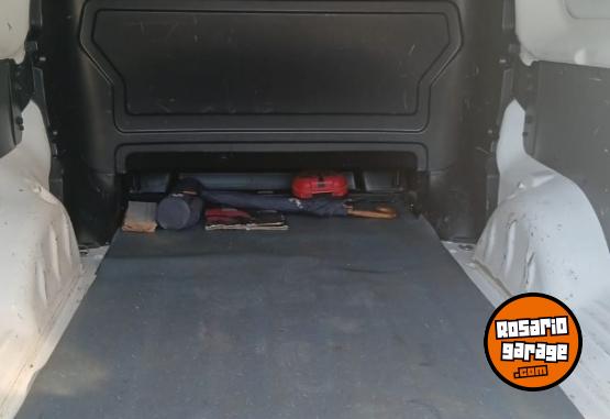 Utilitarios - Peugeot Expert mixta premium 6P 2021 Diesel 111111Km - En Venta