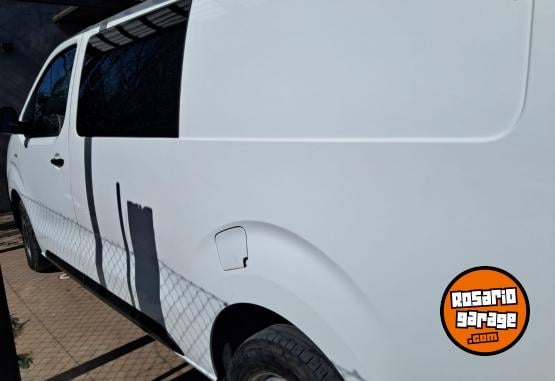 Utilitarios - Peugeot Expert mixta premium 6P 2021 Diesel 111111Km - En Venta