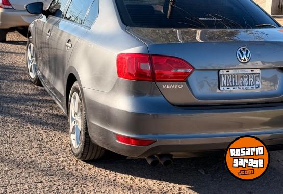 Autos - Volkswagen Vento 2.5 2014 Nafta 143000Km - En Venta