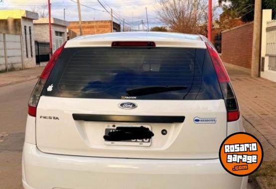 Autos - Ford Fiesta ambiente 2011 Nafta 84000Km - En Venta
