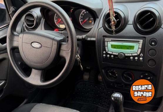Autos - Ford Fiesta ambiente 2011 Nafta 84000Km - En Venta