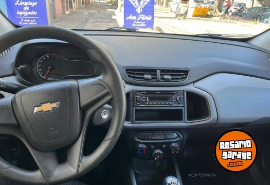Autos - Chevrolet Onix Joy 2017 Nafta 87000Km - En Venta