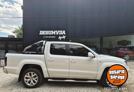 Camionetas - Volkswagen AMAROK V6 HIGHLINE 2023 Diesel 80000Km - En Venta