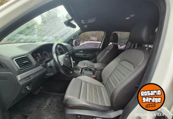 Camionetas - Volkswagen AMAROK V6 HIGHLINE 2023 Diesel 80000Km - En Venta